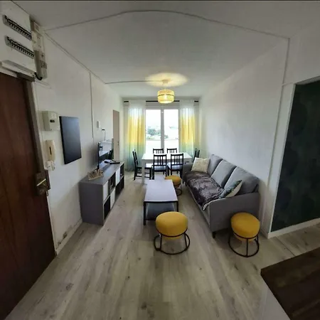 Private - Shared - - F2-5 * Talence