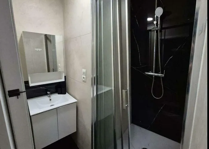 Private - Shared - - F2-5 Talence